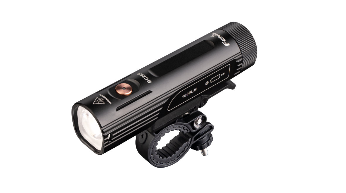 Nabíjateľné LED bicyklové svietidlo Fenix BC26R V3.0.